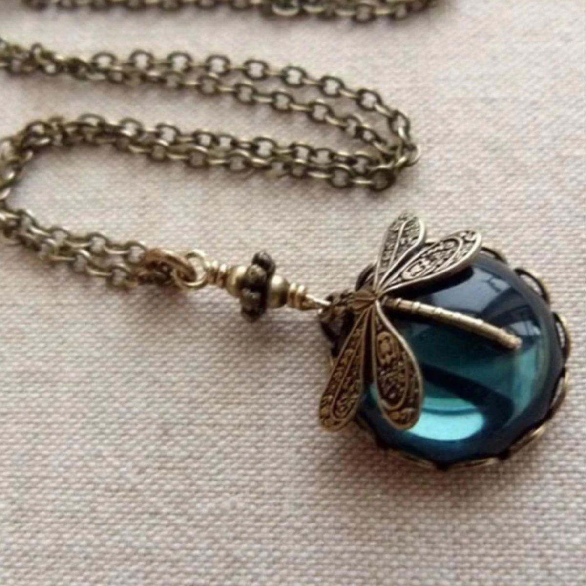 PENDENTIF LIBELLULE ÉTERNELLE