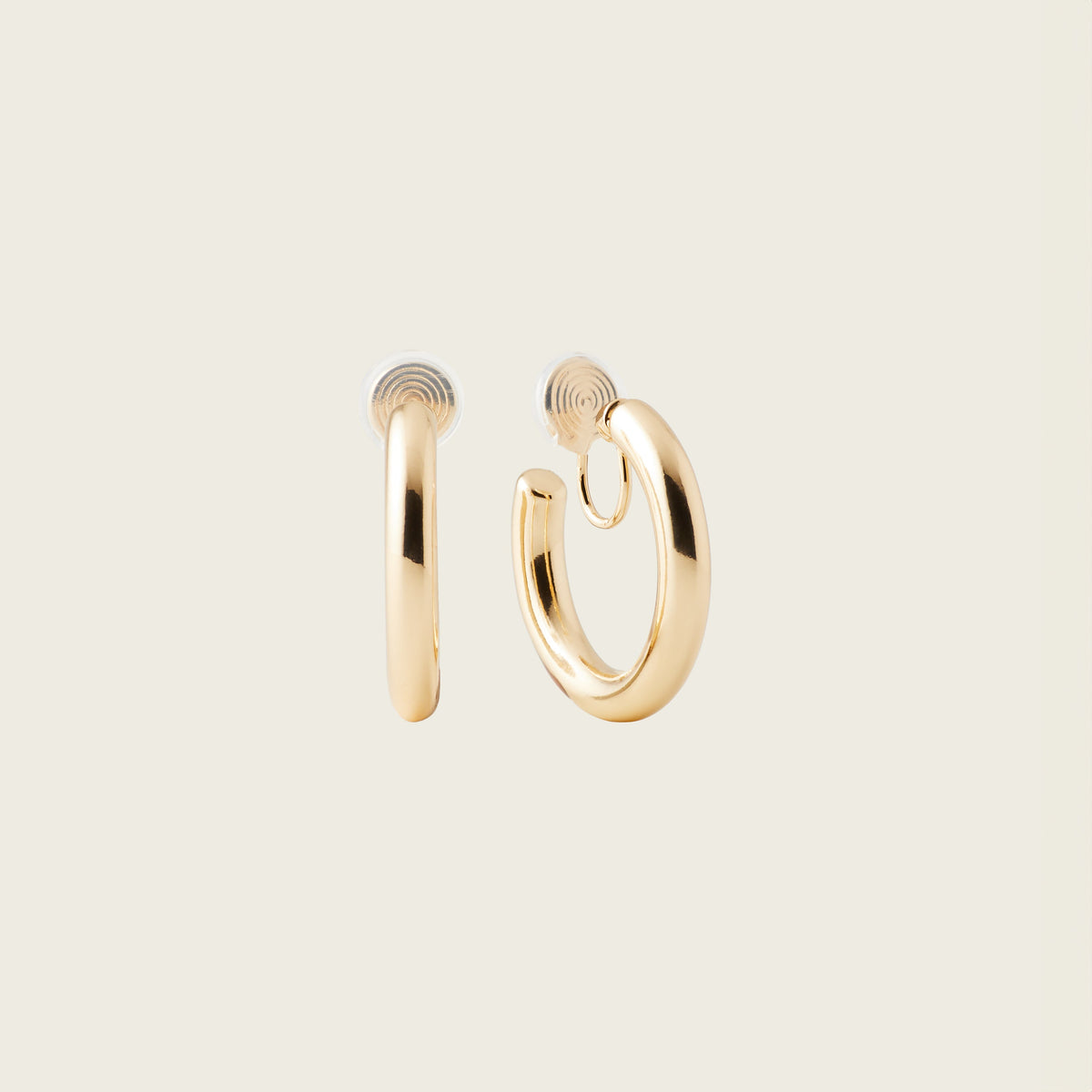 https://cdn.shopify.com/s/files/1/0569/3286/0096/files/AIORI_AllieHoop_ClipOnEarrings_Gold_1_-Shadow_89ec7ffa-f778-4a2e-916e-270d5b94cf51.jpg?v=1768785208