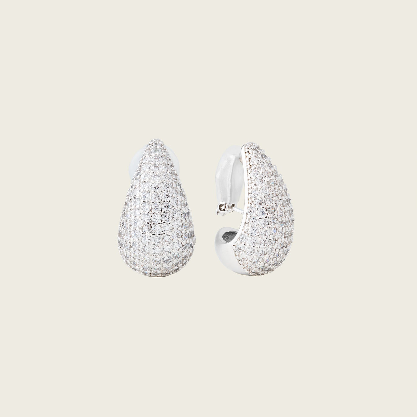 https://cdn.shopify.com/s/files/1/0569/3286/0096/files/AIORI_LilaPave_ClipOnEarring_Silver_1.jpg?v=1770215205