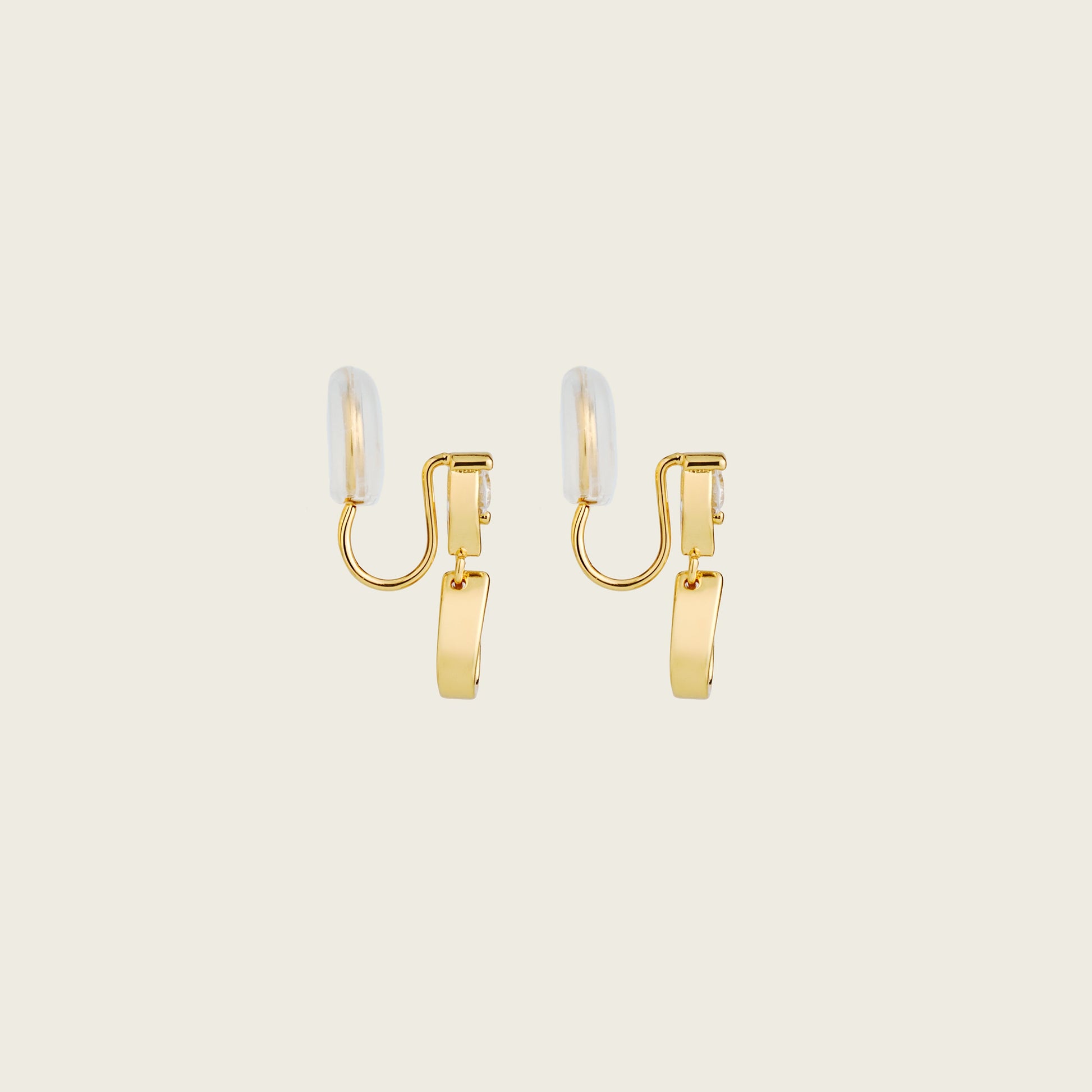 https://cdn.shopify.com/s/files/1/0569/3286/0096/files/AIORI_Naomi_ClipOnEarring_Gold_2.jpg?v=1770231555