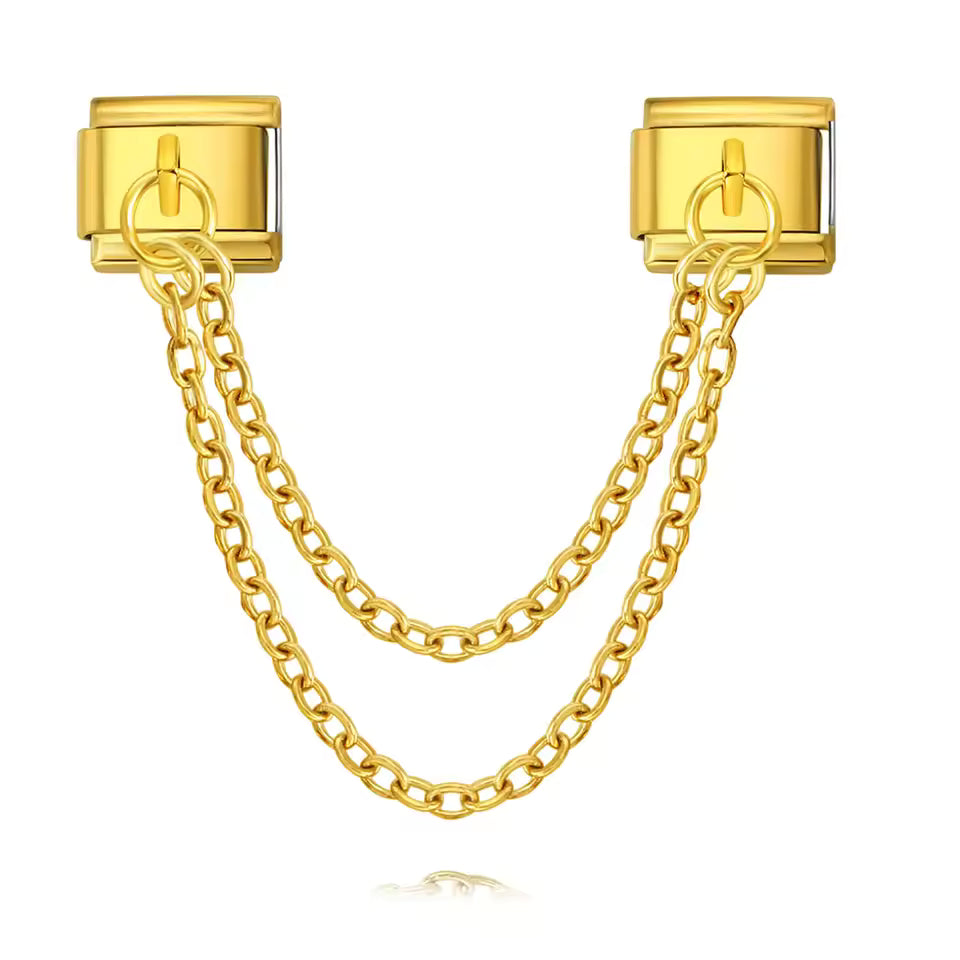 https://cdn.shopify.com/s/files/1/0942/8824/9110/files/Layered_chain_Italian_charm_9mm_for_custom_charm_bracelets_by_Charmette.avif?v=1767585976