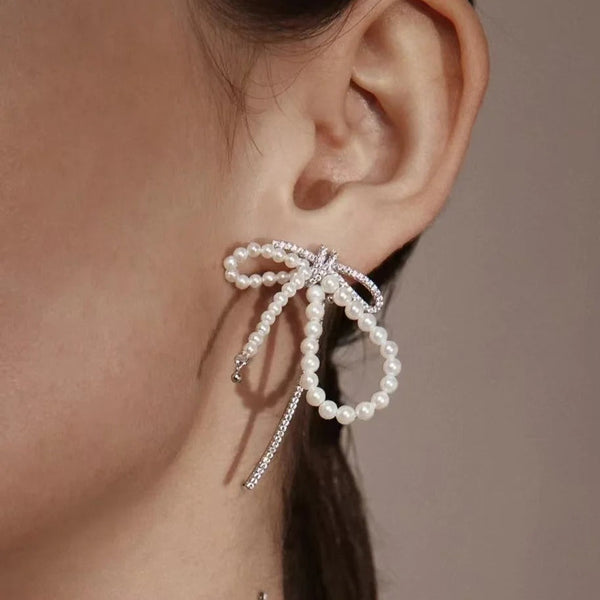 BOUCLES D’OREILLES EN ARGENT STERLING AVEC PERLES NŒUD